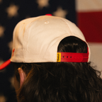THE COWBOY CLASSIC SNAPBACK - CREAM/RED